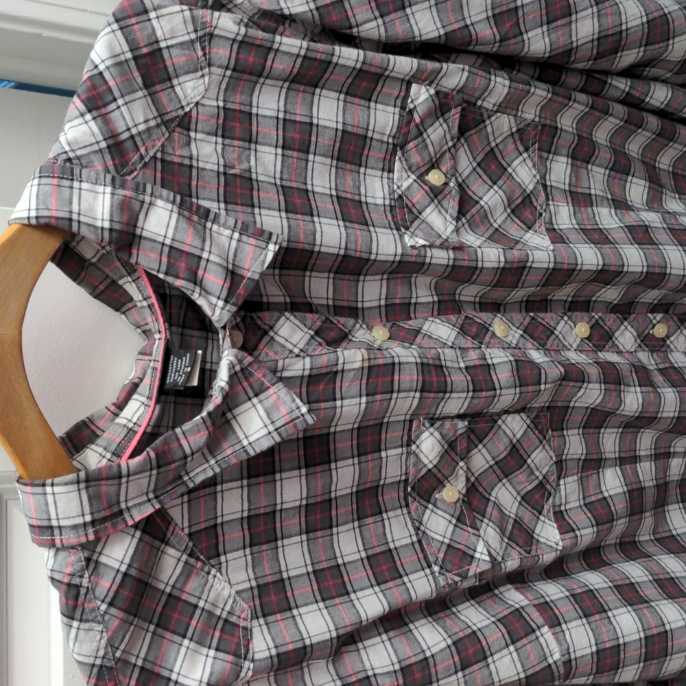 Torrid Size 6 Button Down Plaid Shirt, Grey, White, Black & Pink